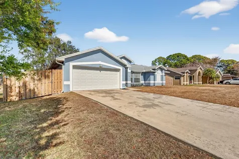 165 SW Eyerly Avenue Port St Lucie FL 34983