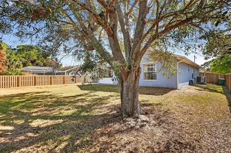 165 SW Eyerly Avenue Port St Lucie FL 34983