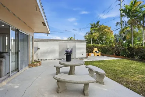 218 SE 3rd Terrace Dania Beach FL 33004