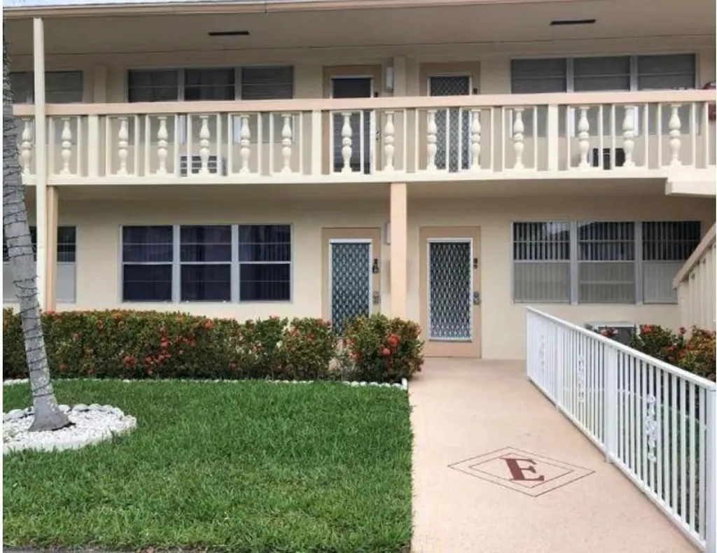 91 Ventnor Deerfield Beach FL 33442