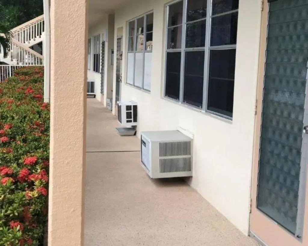 91 Ventnor Deerfield Beach FL 33442