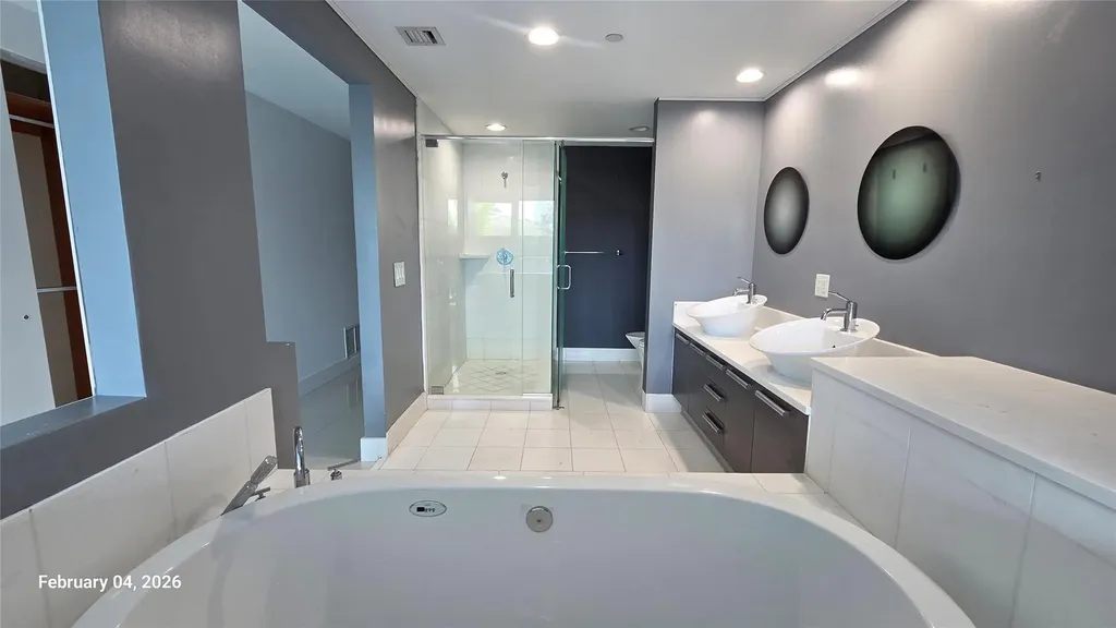 2950 NE 188th Street Aventura FL 33180