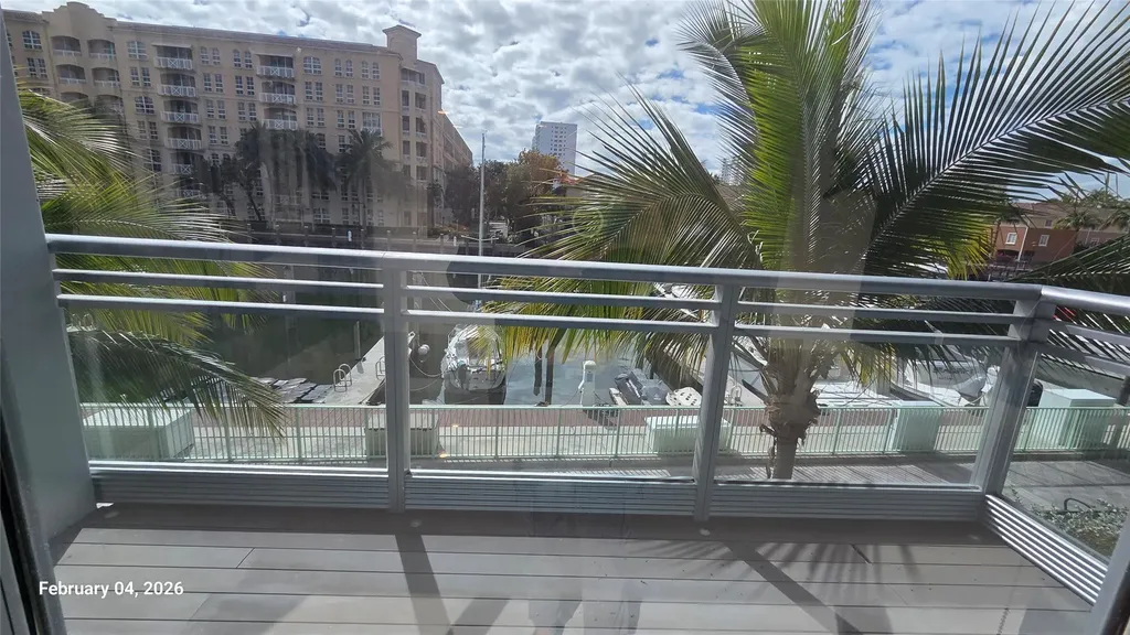 2950 NE 188th Street Aventura FL 33180