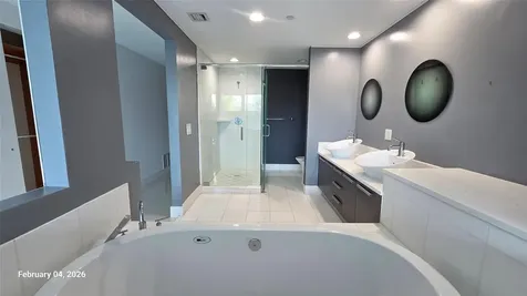 2950 NE 188th Street Aventura FL 33180