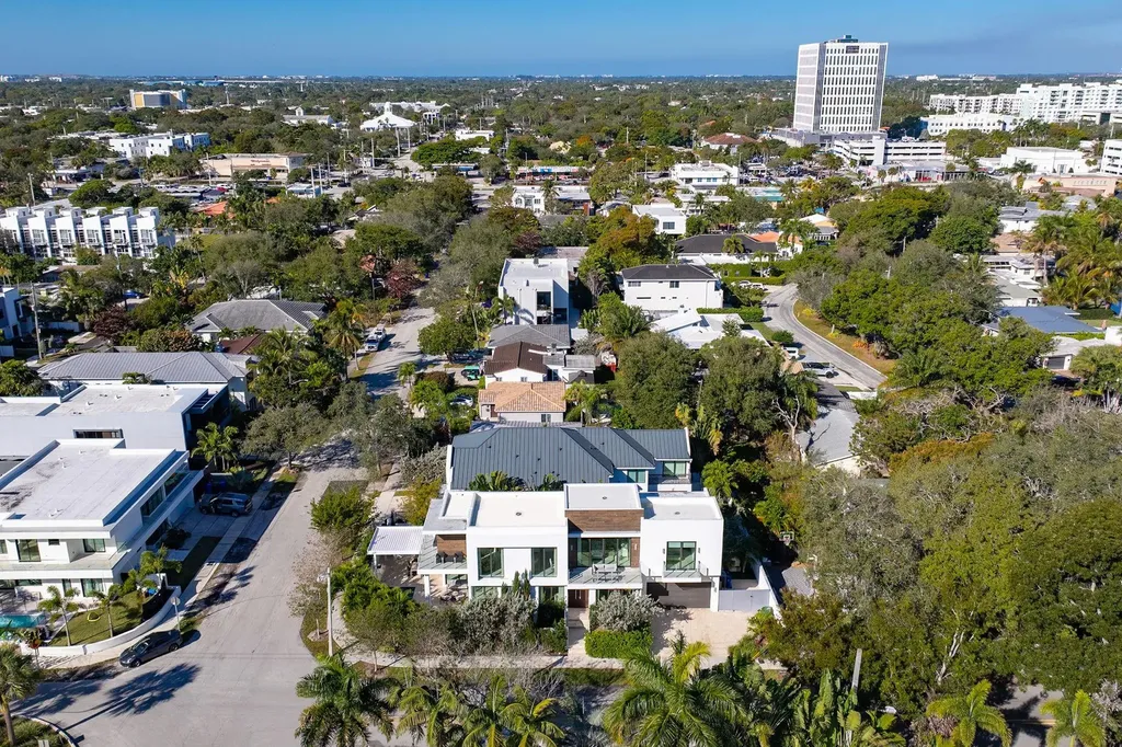 1111 SE 9th Avenue Fort Lauderdale FL 33316
