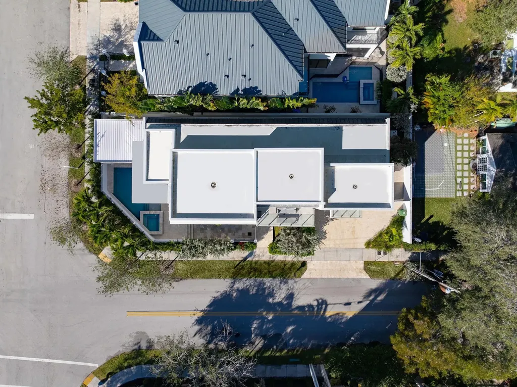 1111 SE 9th Avenue Fort Lauderdale FL 33316