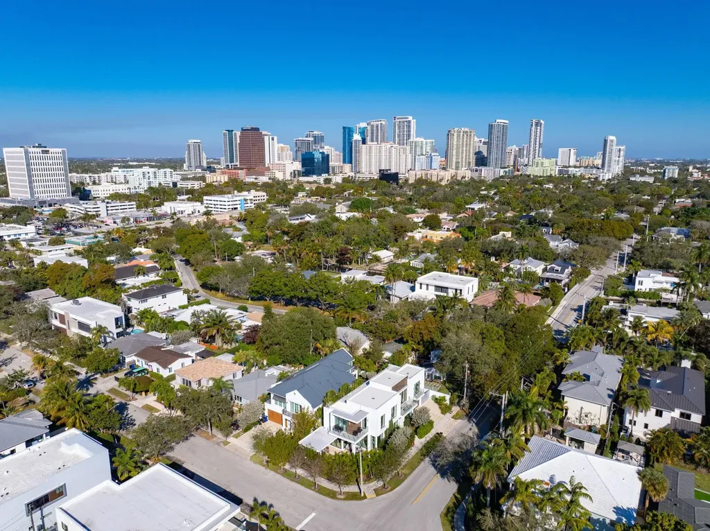 1111 SE 9th Avenue Fort Lauderdale FL 33316