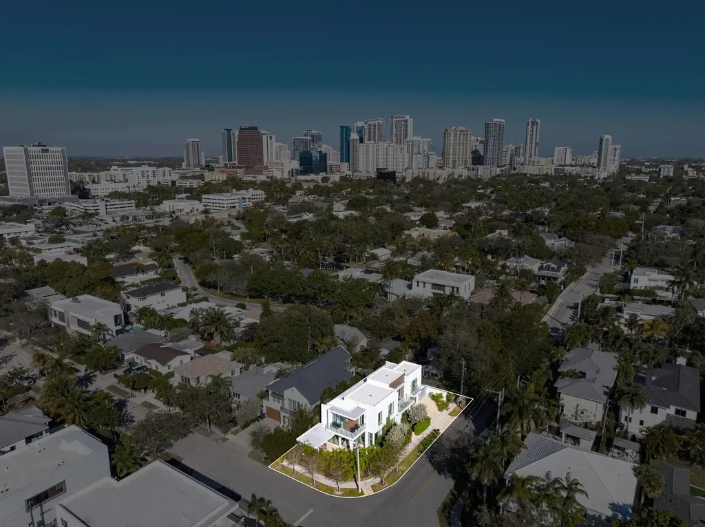 1111 SE 9th Avenue Fort Lauderdale FL 33316