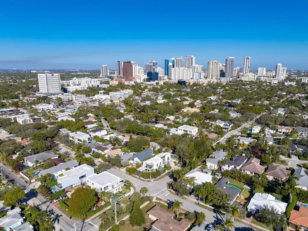 1111 SE 9th Avenue Fort Lauderdale FL 33316