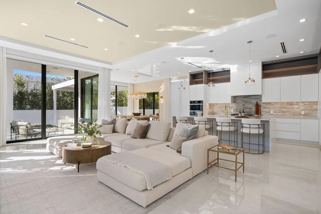 1111 SE 9th Avenue Fort Lauderdale FL 33316
