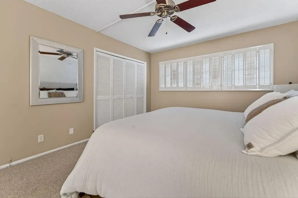 575 Oaks Lane Pompano Beach FL 33069