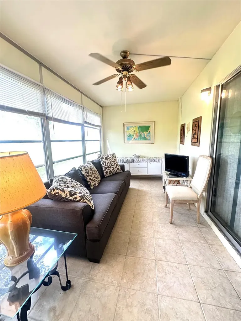 162 Grantham E Deerfield Beach FL 33442