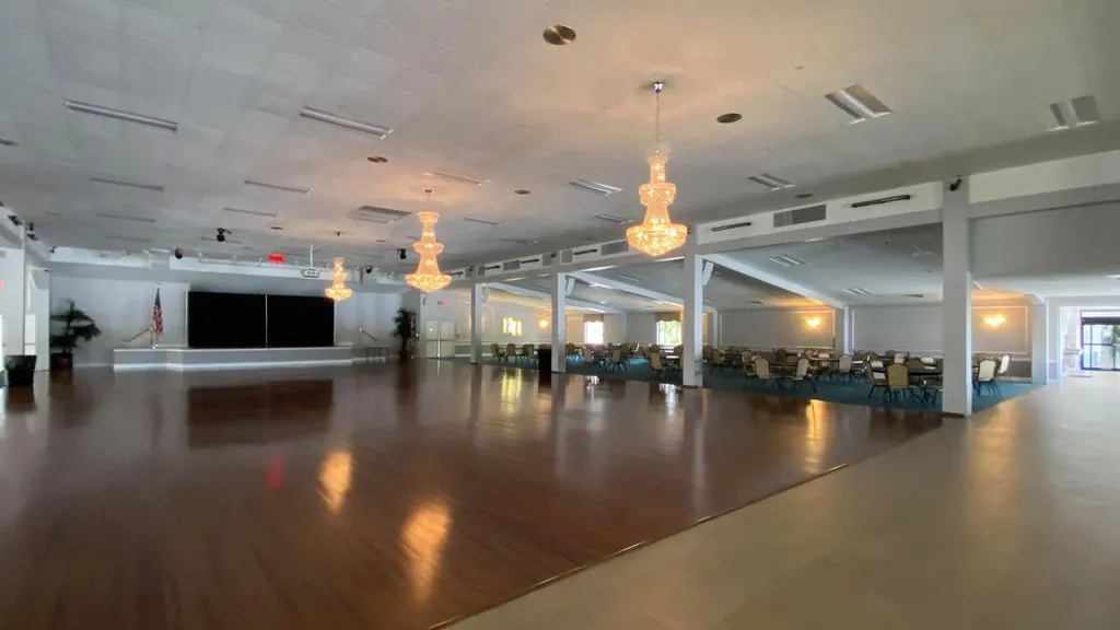 162 Grantham E Deerfield Beach FL 33442
