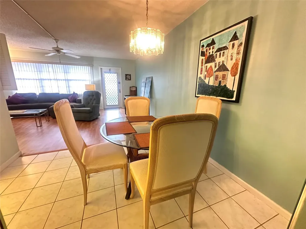 162 Grantham E Deerfield Beach FL 33442