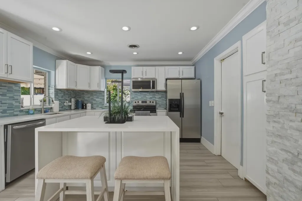 3036 NE 19 Street Fort Lauderdale FL 33305
