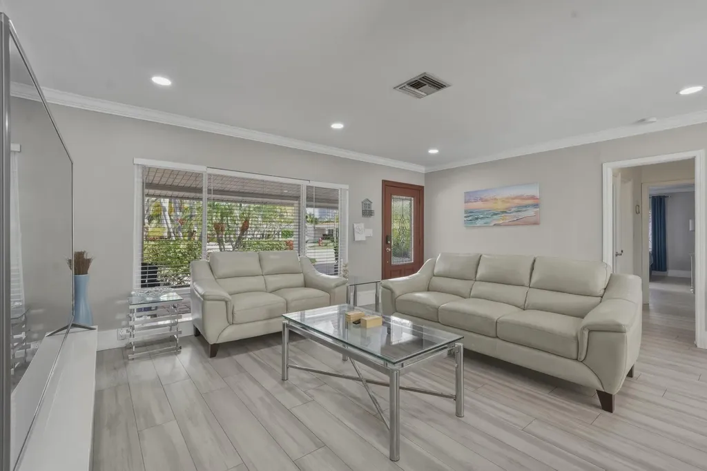 3036 NE 19 Street Fort Lauderdale FL 33305