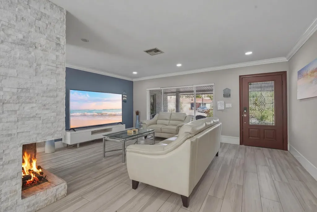 3036 NE 19 Street Fort Lauderdale FL 33305