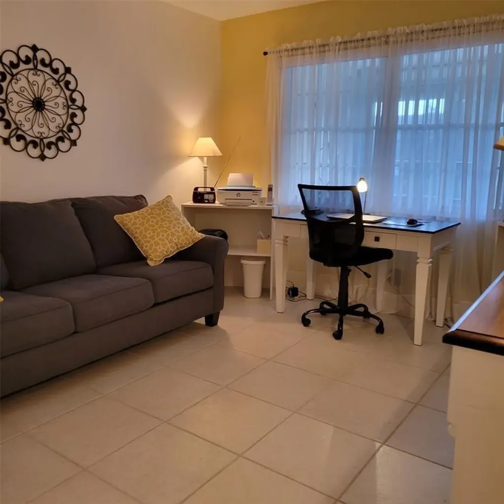 351 Markham P Deerfield Beach FL 33442