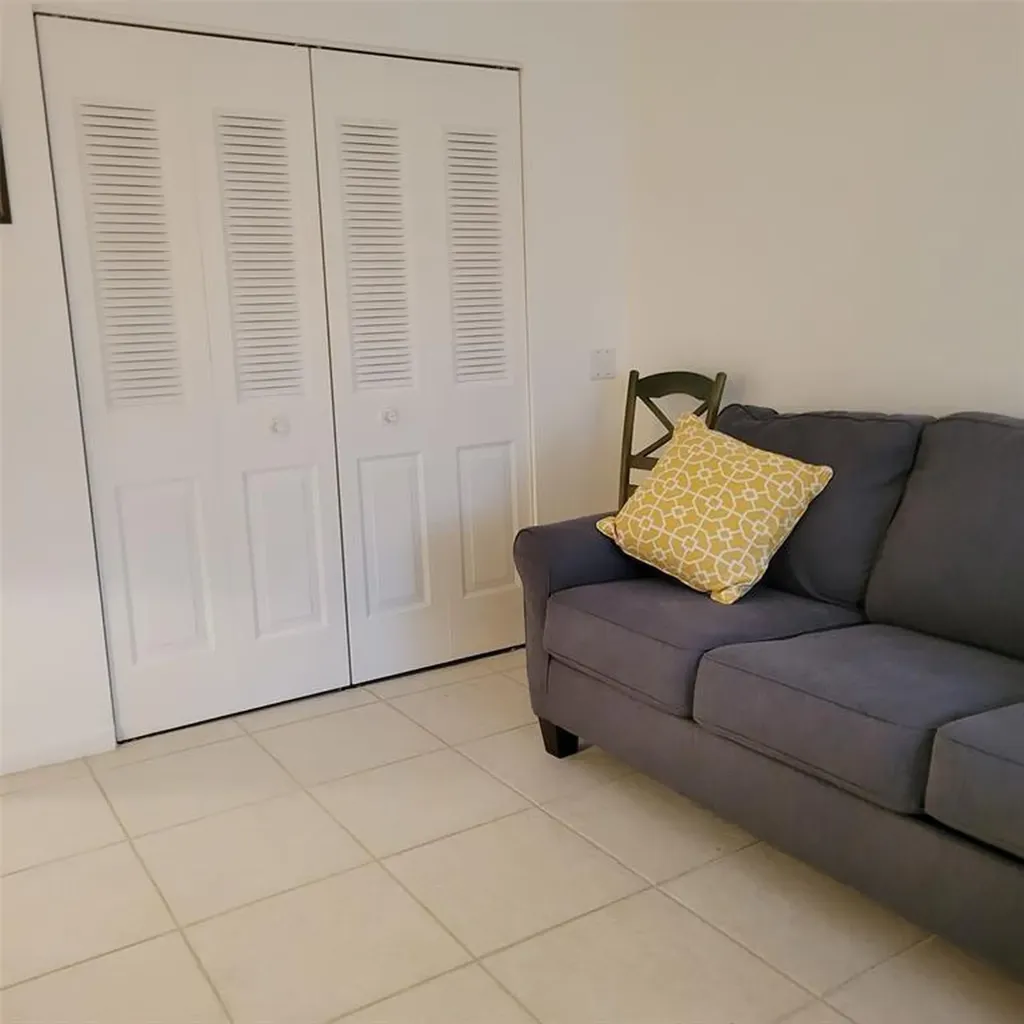 351 Markham P Deerfield Beach FL 33442
