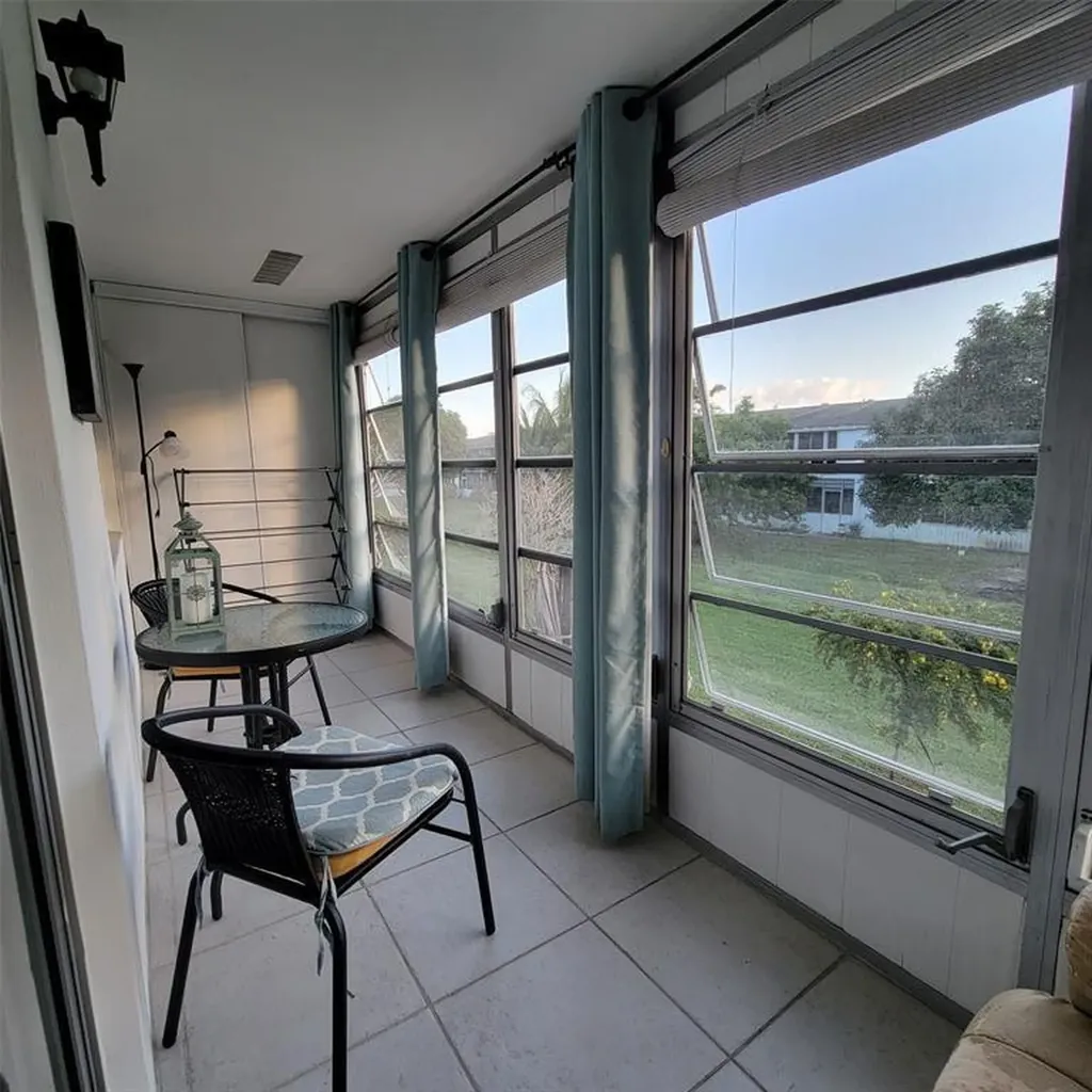351 Markham P Deerfield Beach FL 33442