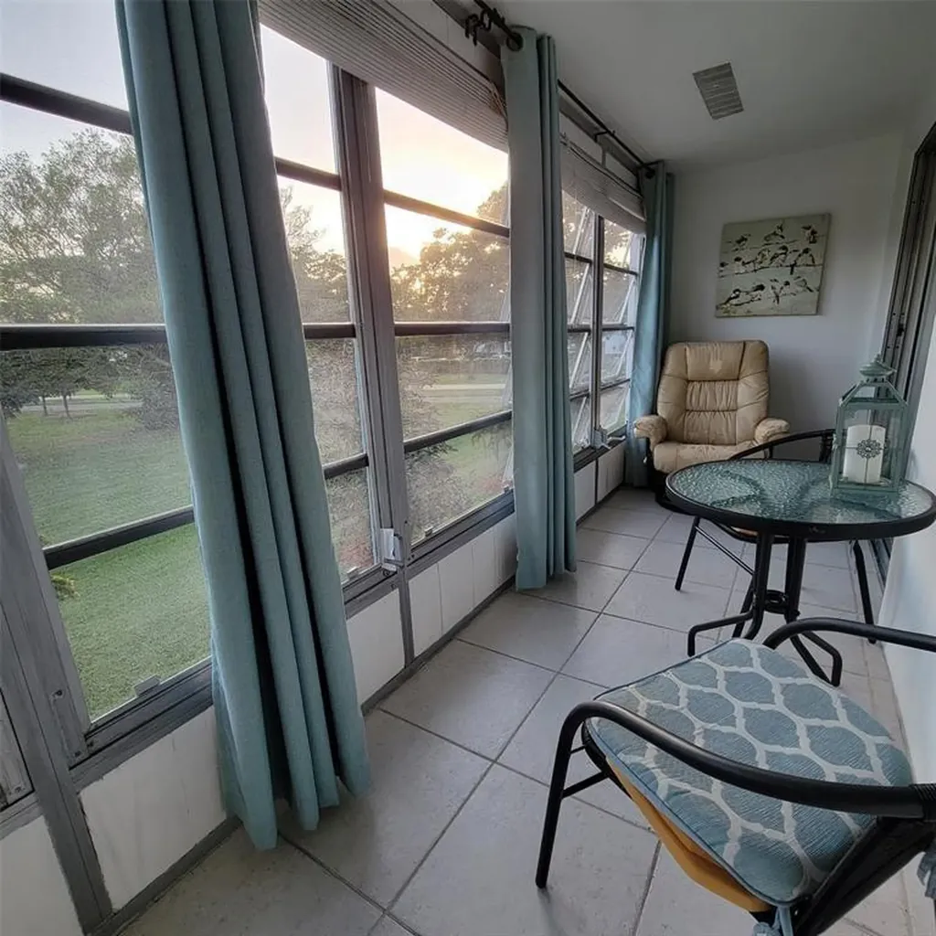 351 Markham P Deerfield Beach FL 33442