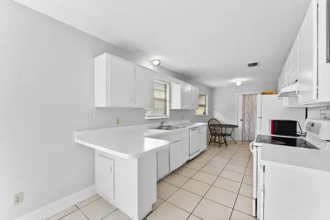 636 SW Eyerly Avenue Port St Lucie FL 34983