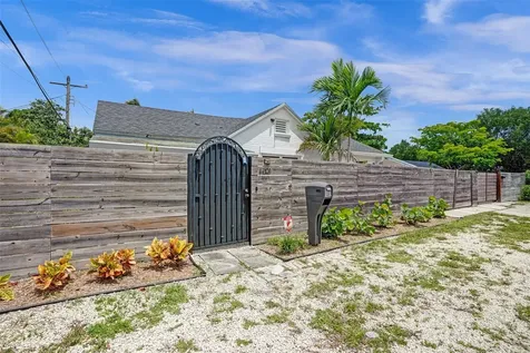 1201 N Andrews Avenue Fort Lauderdale FL 33311