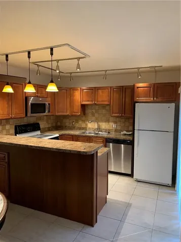 2942 SW 22nd Circle Delray Beach FL 33445