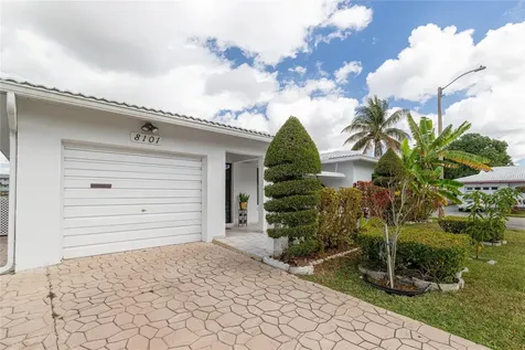 8101 NW 59th Court Tamarac FL 33321