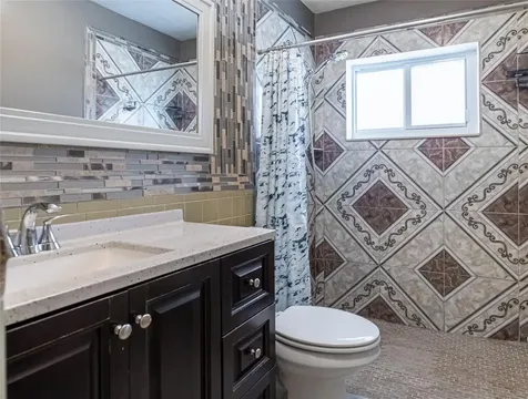 8101 NW 59th Court Tamarac FL 33321