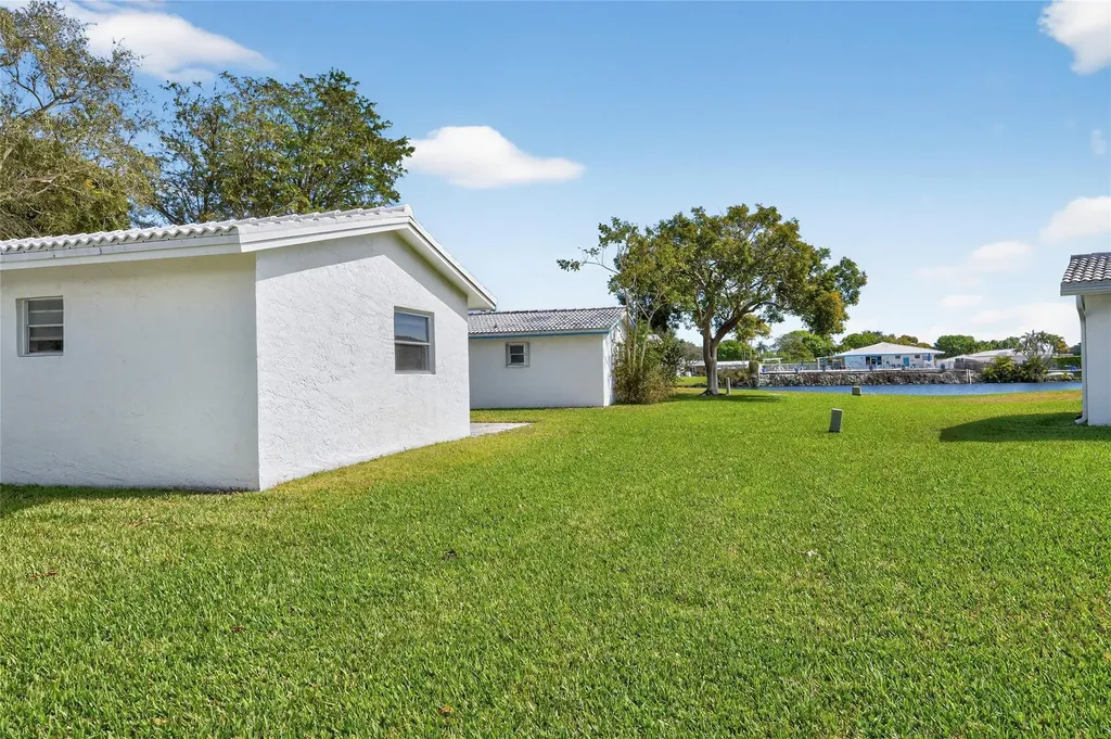 8950 NW 13th Street Plantation FL 33322