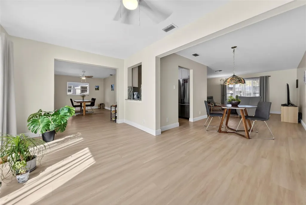 8950 NW 13th Street Plantation FL 33322