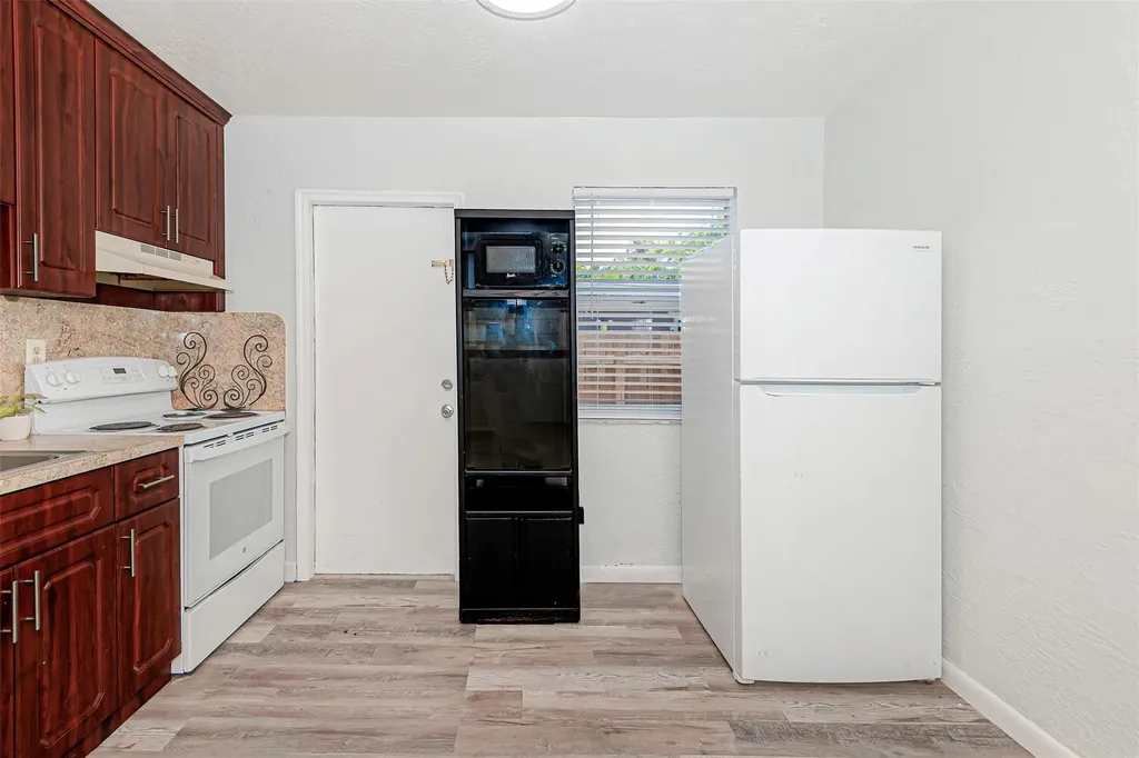 1923 N 23rd Avenue Hollywood FL 33020