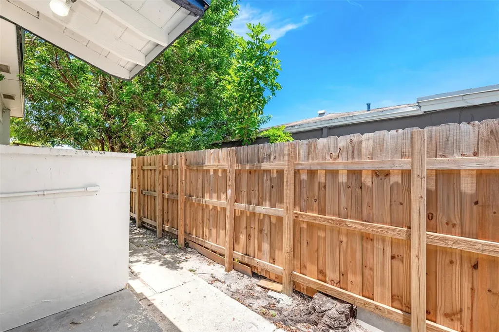 1923 N 23rd Avenue Hollywood FL 33020