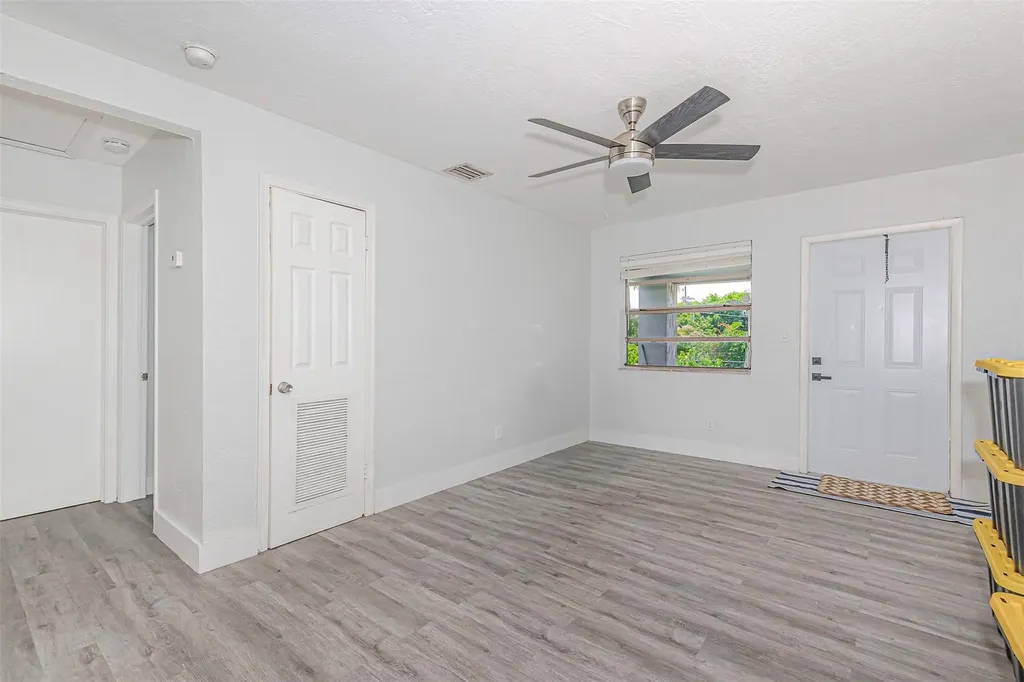 1923 N 23rd Avenue Hollywood FL 33020