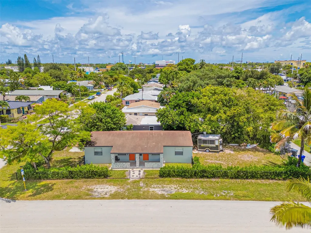 1923 N 23rd Avenue Hollywood FL 33020