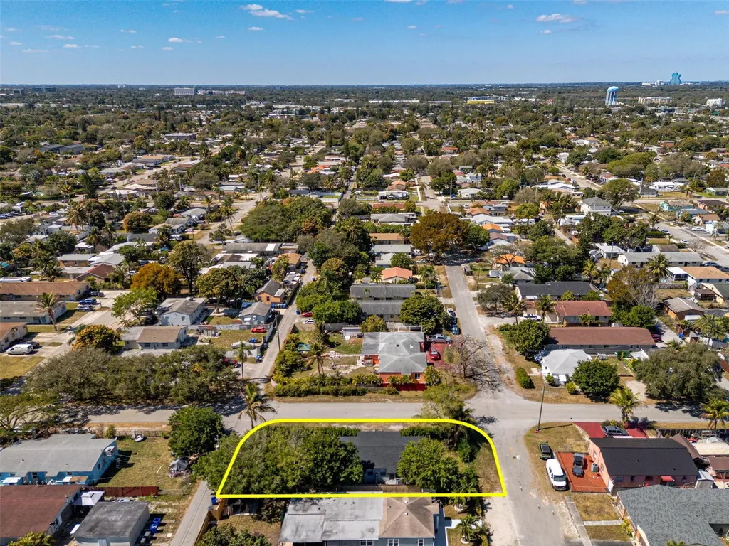 1923 N 23rd Avenue Hollywood FL 33020