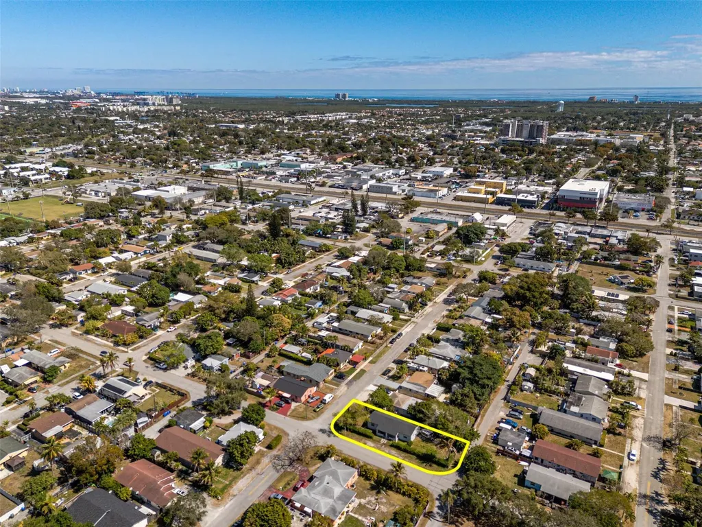 1923 N 23rd Avenue Hollywood FL 33020
