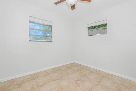 1923 N 23rd Avenue Hollywood FL 33020