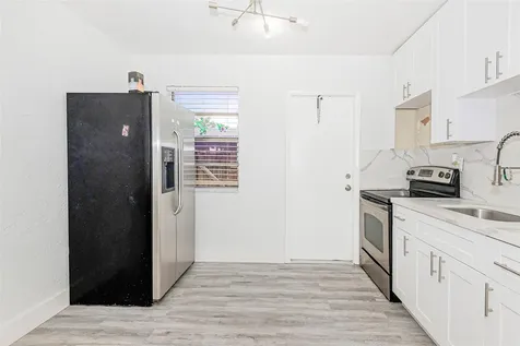 1923 N 23rd Avenue Hollywood FL 33020