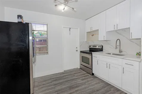 1923 N 23rd Avenue Hollywood FL 33020