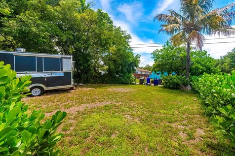 1923 N 23rd Avenue Hollywood FL 33020