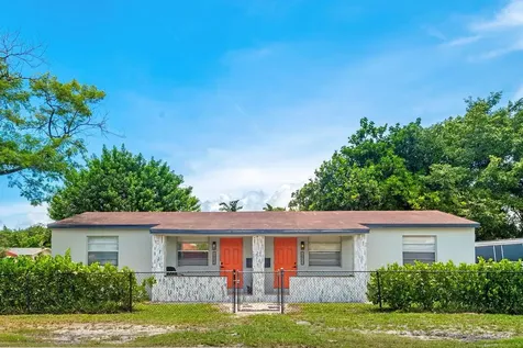 1923 N 23rd Avenue Hollywood FL 33020