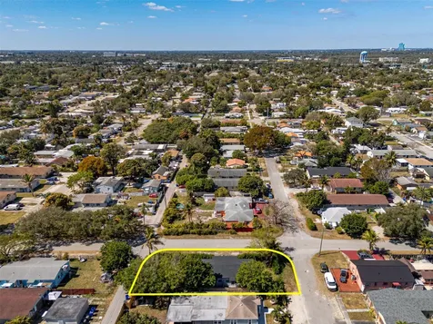 1923 N 23rd Avenue Hollywood FL 33020