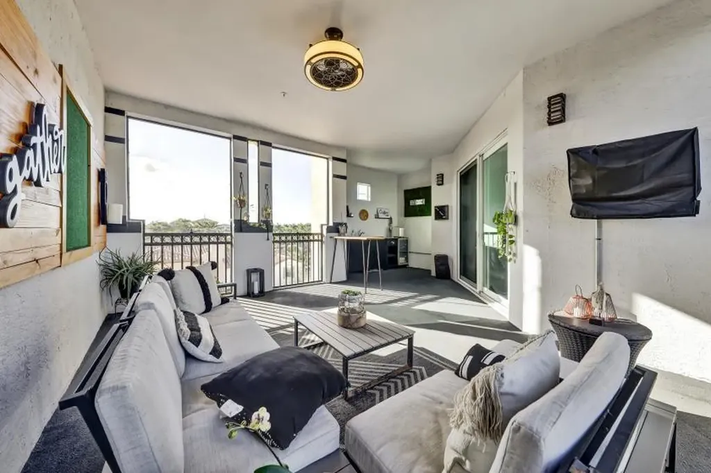 2970 NW 124th Way Sunrise FL 33323