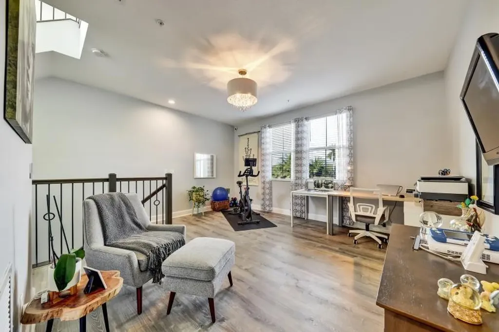 2970 NW 124th Way Sunrise FL 33323