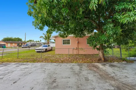 20352 NW 39th Court Miami Gardens FL 33055