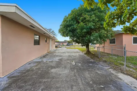 20352 NW 39th Court Miami Gardens FL 33055