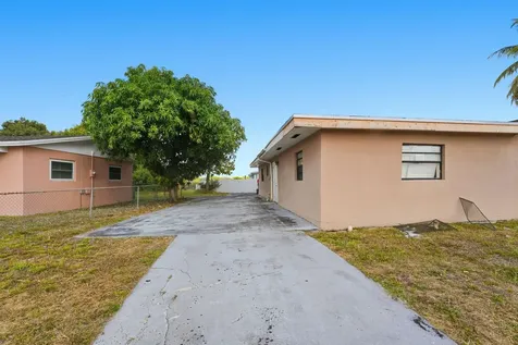 20352 NW 39th Court Miami Gardens FL 33055