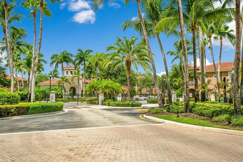 4851 Bonsai Circle Palm Beach Gardens FL 33418